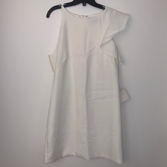Lulu’s asymmetrical white dress - perfect for bridal shower / bachelorette party - Picture 1 of 3